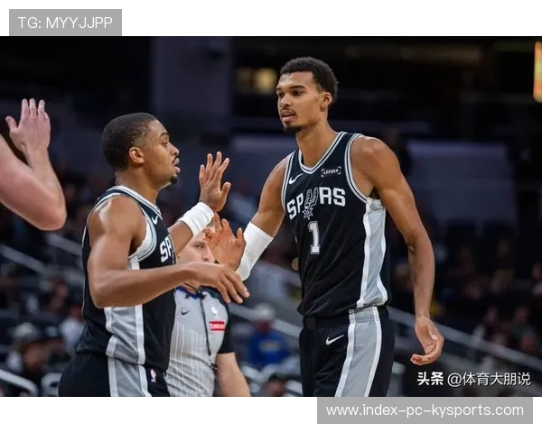 马刺队年轻力量崭露头角，未来大有可为，马刺年轻人